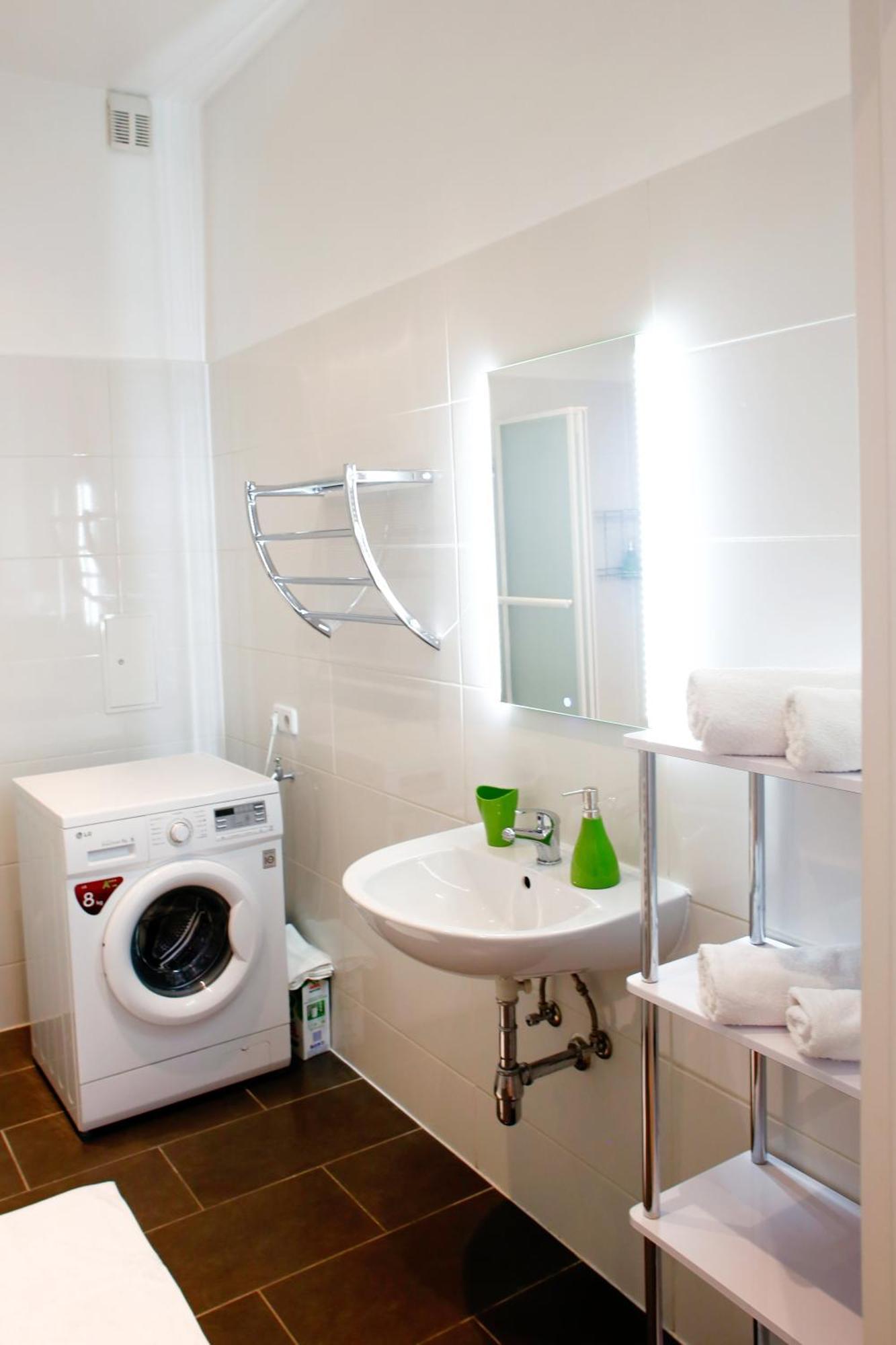 Prestige Vienna Apartment Bagian luar foto
